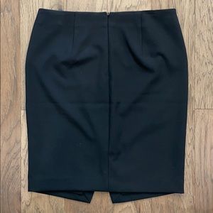Ann Taylor LOFT petite pencil skirt with pockets